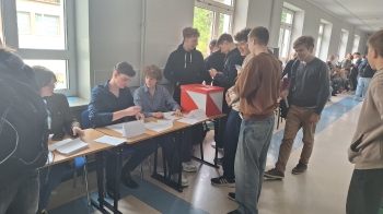 młodzi głosują 2025