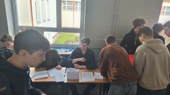 młodzi głosują 2025