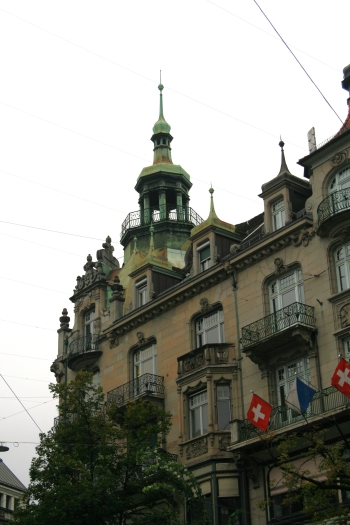 Wycieczka Szwajcaria - czerwony pociąg