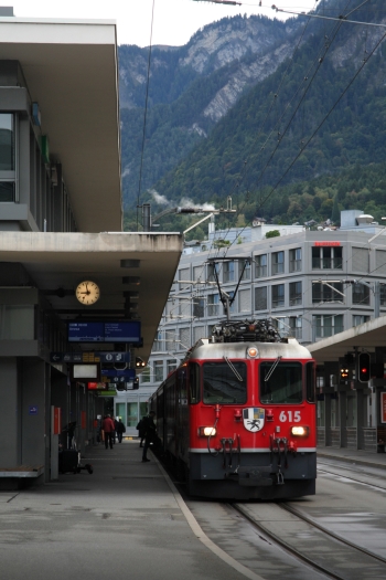 Wycieczka Szwajcaria - czerwony pociąg