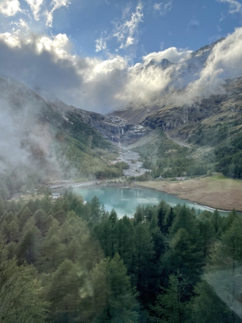 Wycieczka Szwajcaria - czerwony pociąg