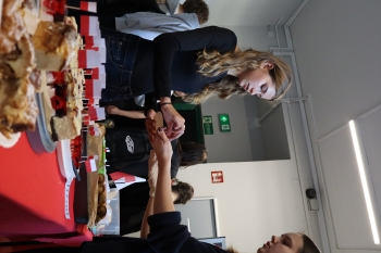 Kawiarenka charytatywna z okazji Święta Niepodległości