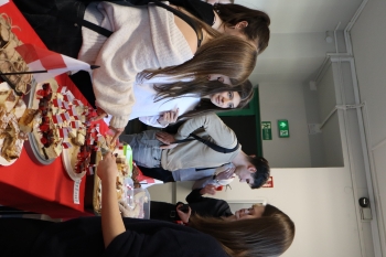 Kawiarenka charytatywna z okazji Święta Niepodległości