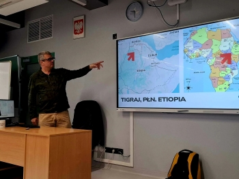 Spotkanie z dziennikarzem i podróżnikiem Marcinem Mellerem