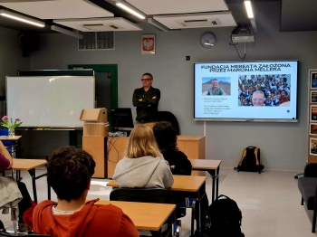 Spotkanie z dziennikarzem i podróżnikiem Marcinem Mellerem