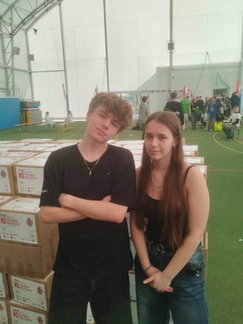 Pakowani paczek na Kresy