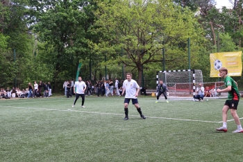 UCZNIOWIE „SŁOWAKA” vs SAMORZĄDOWCY 