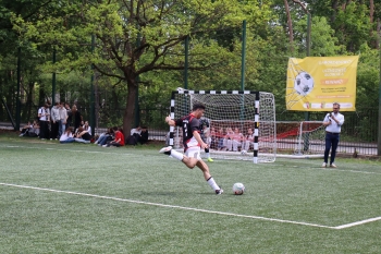 UCZNIOWIE „SŁOWAKA” vs SAMORZĄDOWCY 