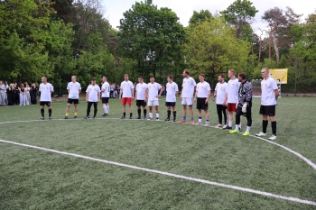 UCZNIOWIE „SŁOWAKA” vs SAMORZĄDOWCY 
