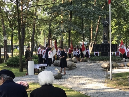 Patronat nad pomnikiem katyńskim