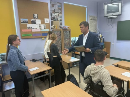 Rozmowa zamiast sloganu